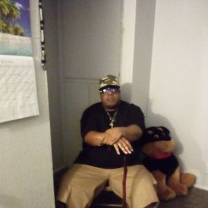 Meet your Posher, Lj